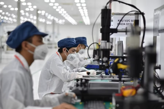 Đề xuất chính sách thuế thúc đẩy ngành điện tử và công nghiệp hỗ trợ trong tháng 10/2026